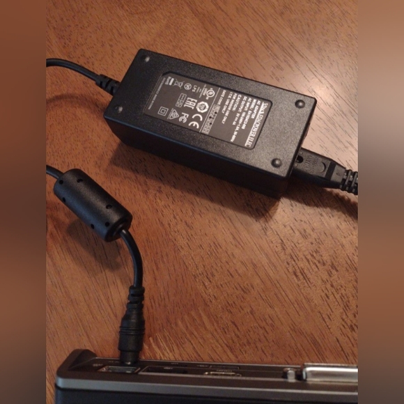 Cisco 4-line IP phone - Picture 2 of 10